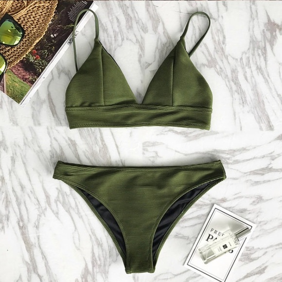 SOLD OUT - Picture 6 of 8